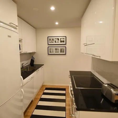 Lonttinen Suomen Vuokramajoitus Oy *