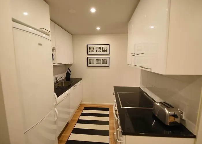 Lonttinen Suomen Vuokramajoitus Oy *